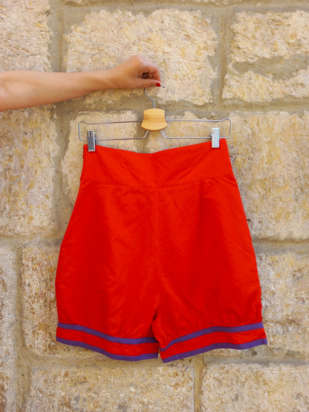 Bermudas Vintage Rojas