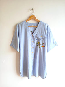 Camisa Vintage Azul Bordados Colores