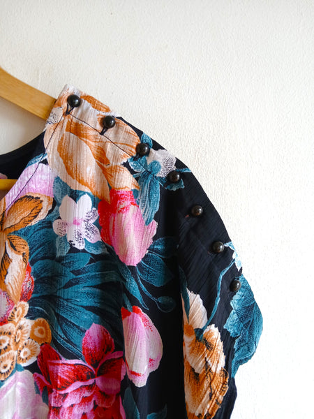 Camisa Vintage Negra Flores