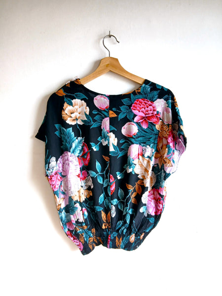 Camisa Vintage Negra Flores