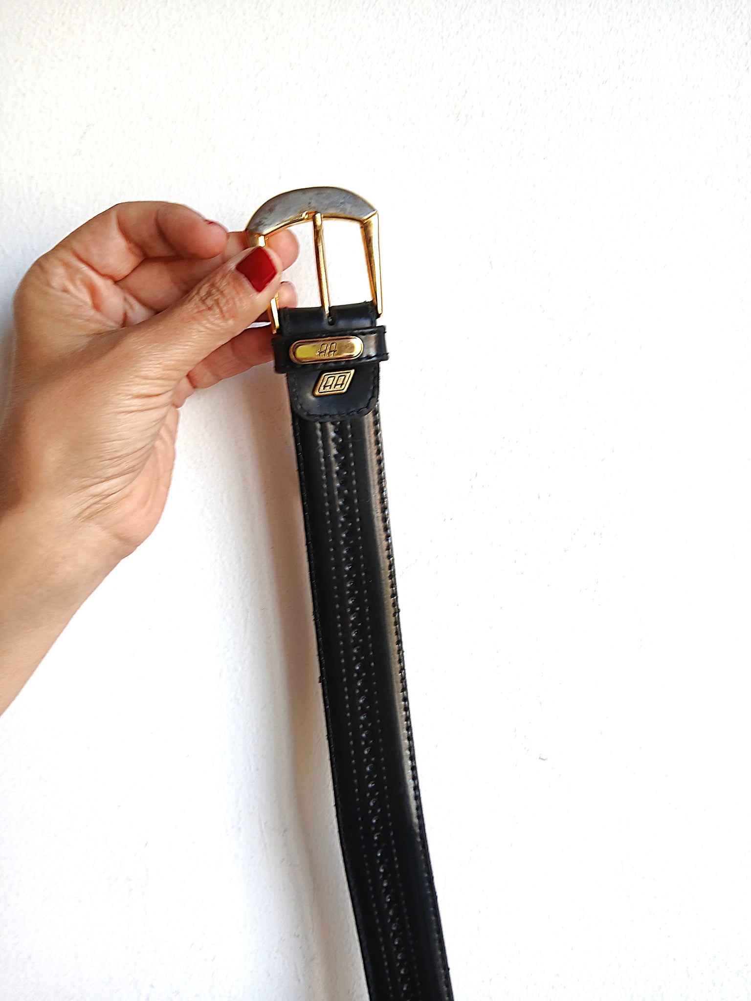 Cinturón Vintage Negro y Dorado