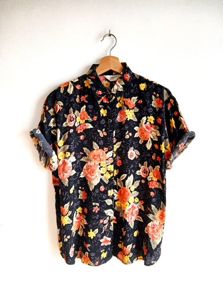 Camisa Vintage Negra Flores