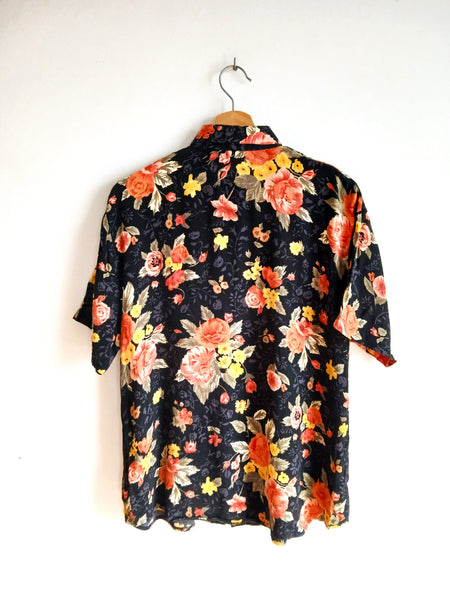 Camisa Vintage Negra Flores