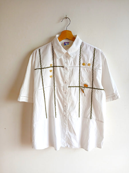 Camisa Vintage Bordados y Botones