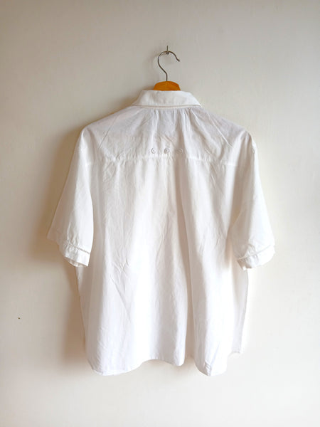 Camisa Vintage Bordados y Botones