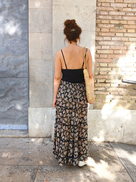 Falda Vintage Negra Flores