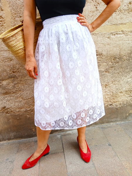 Falda Vintage Blanca Flores Bordadas