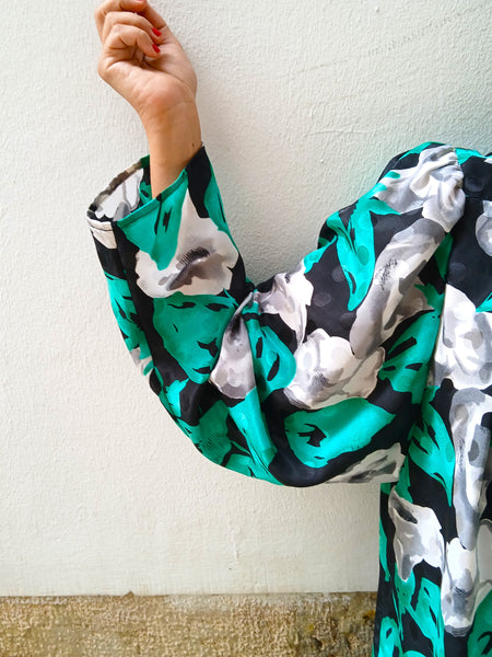 Sobre Camisa Vintage Flores Abierta