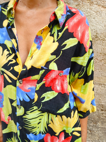 Camisa Vintage Negra Flores