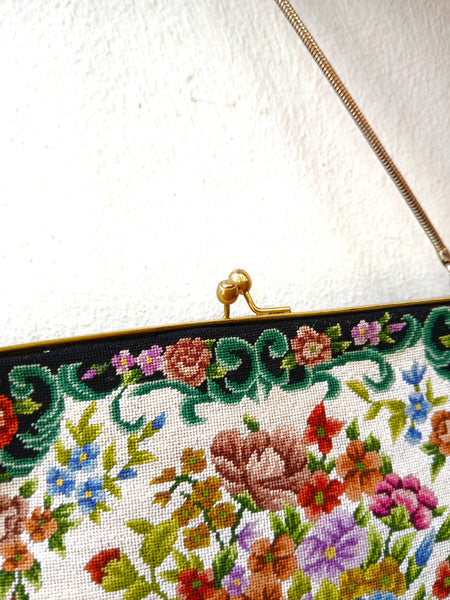 Bolso Vintage con Flores Bordadas