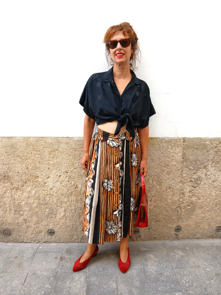 Falda Vintage Floral con Botones y Bolsillos - Talla M